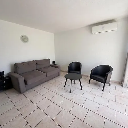 Apartment Dans De - Bahamas 99 *
